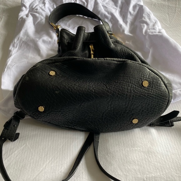 Elizabeth and James shoulder convertible backpack bucket bag - Picture 4 of 6